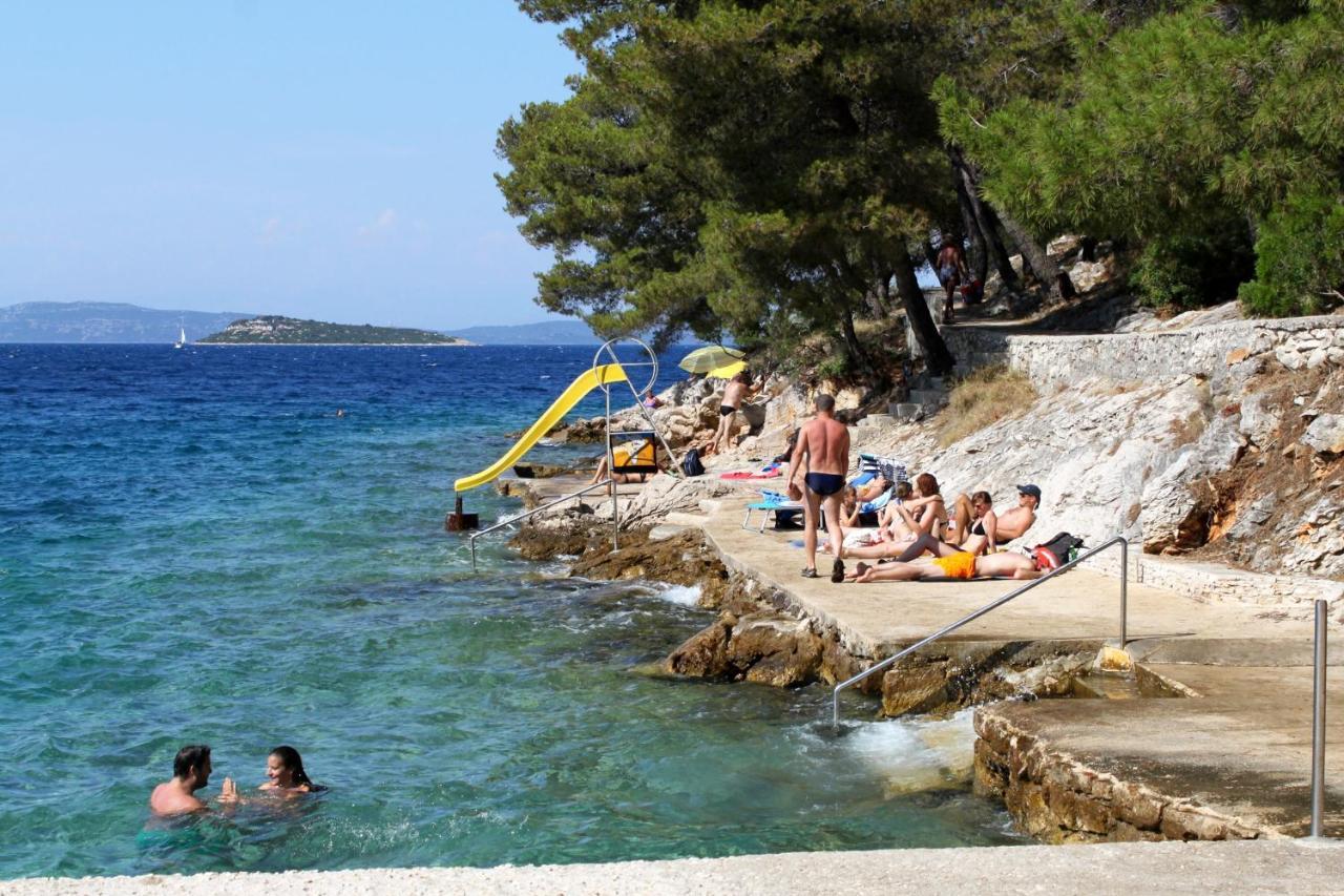 Apartments With A Parking Space Sali, Dugi Otok - 8181 Екстер'єр фото