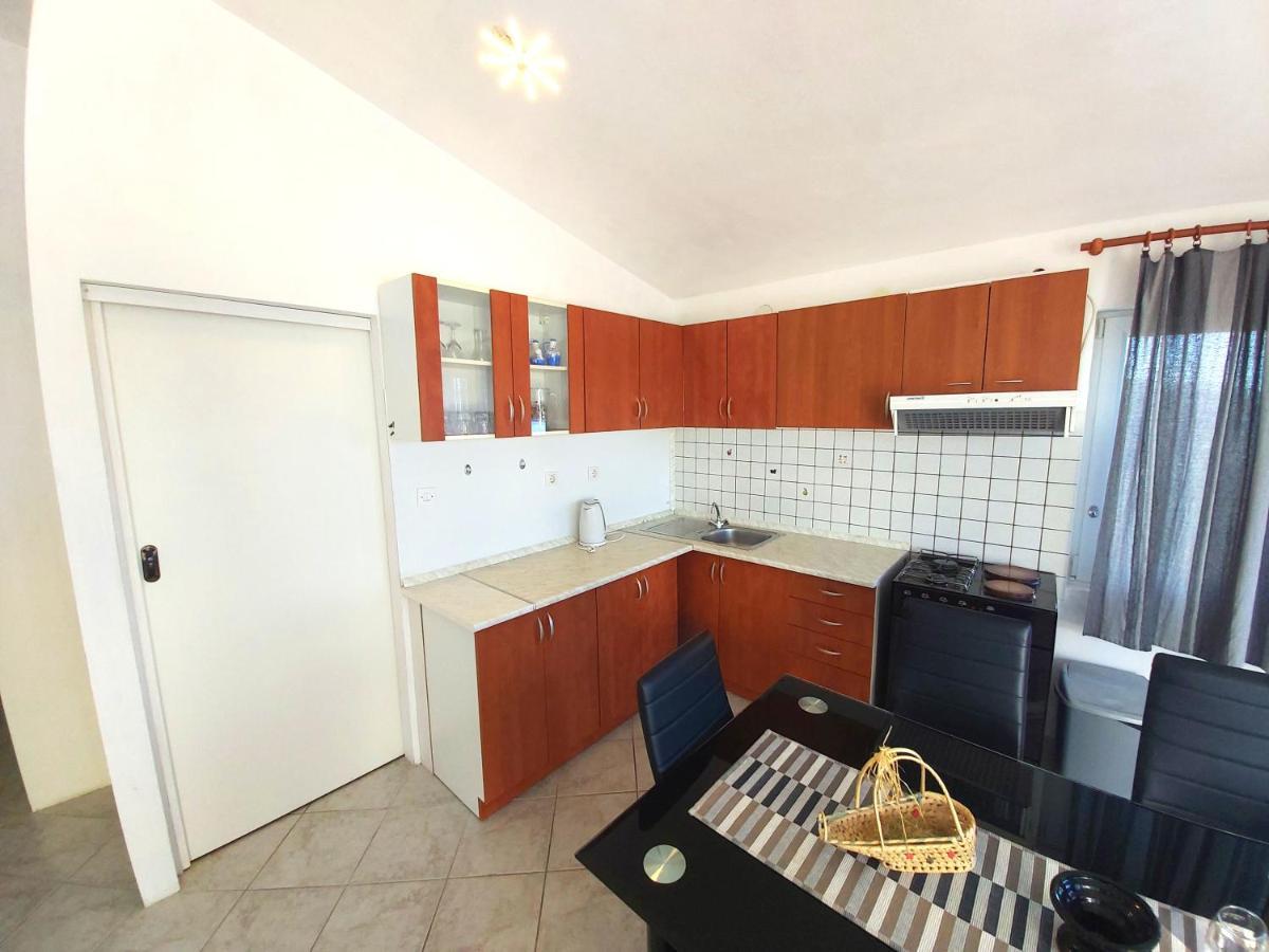 Apartments With A Parking Space Sali, Dugi Otok - 8181 Екстер'єр фото